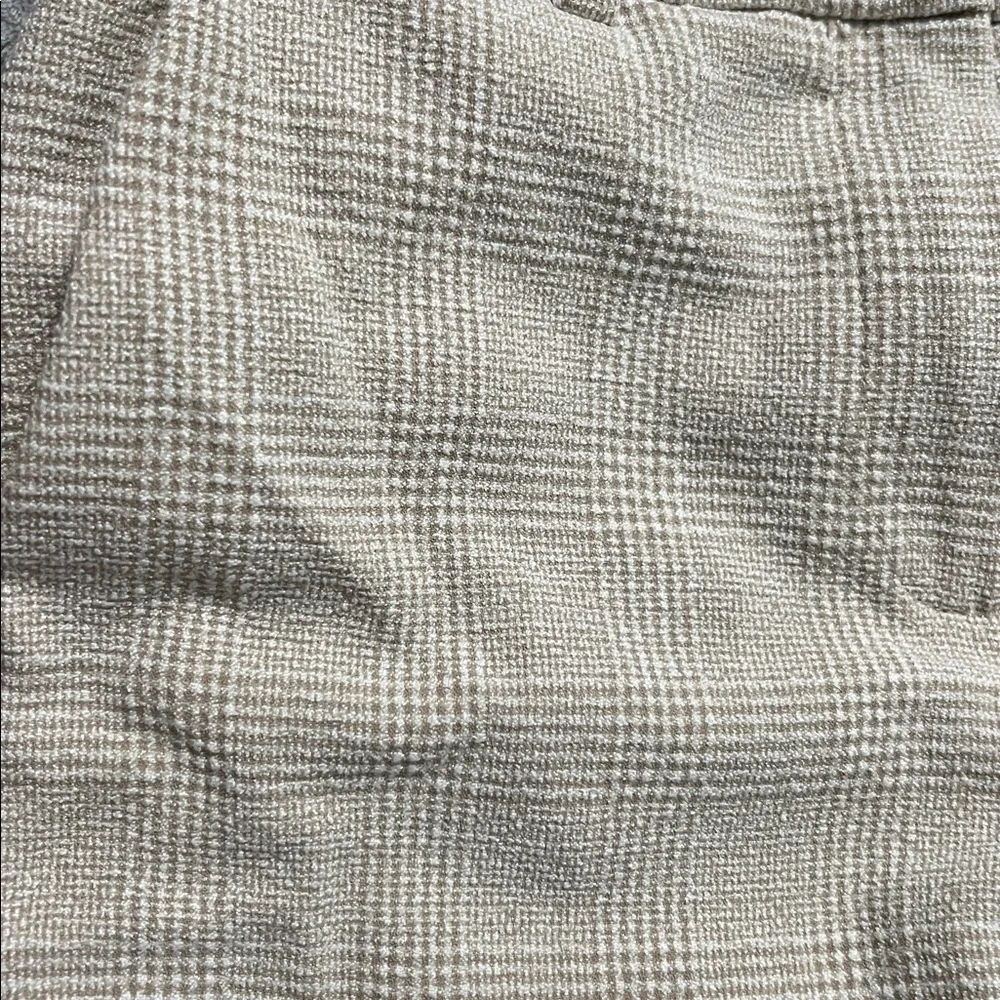 Plaid cream/tan chino pants fits 3/4 size - Picture 4 of 5